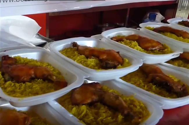 إفطار 5 رمضان1439هـ بذور الأمل تقديم وجبا ت الافطار